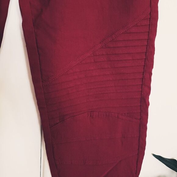 Stay Warm In Style Pull-On Ankle Zip Pants - Picture 3 of 8